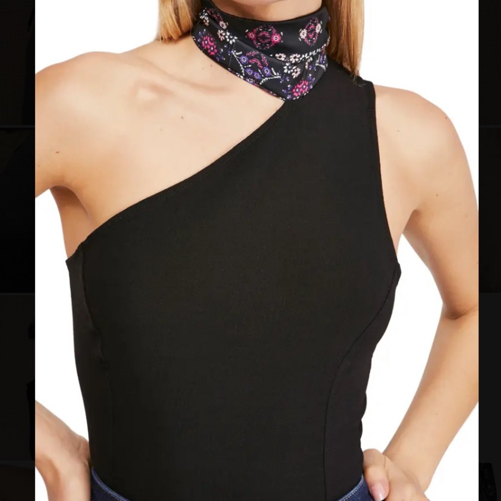 Caroline One-Shoulder Sleeveless Top